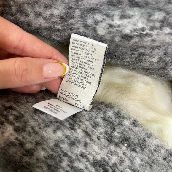 Nordstrom Faux Pearl Embellished Scarf - Picture 4 of 4